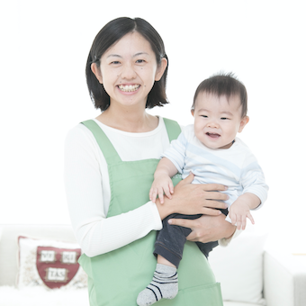 ベビーシッター